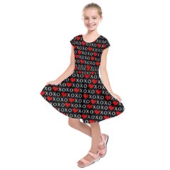 Xoxo Valentines Day Pattern Kids  Short Sleeve Dress by Valentinaart