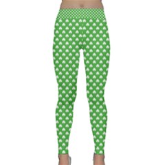 White Heart-shaped Clover On Green St  Patrick s Day Classic Yoga Leggings by PodArtist