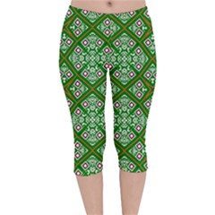 Symmetry Digital Art Pattern Green Velvet Capri Leggings  by Pakrebo