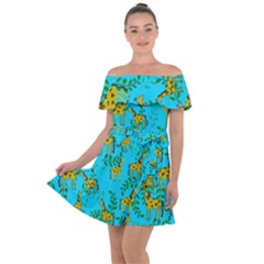 Cute Giraffes Pattern Off Shoulder Velour Dress by bloomingvinedesign