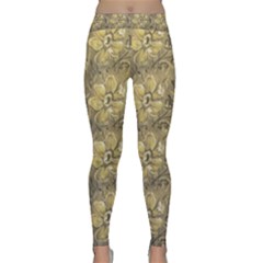 Retro Stlye Floral Decorative Print Pattern Classic Yoga Leggings by dflcprintsclothing