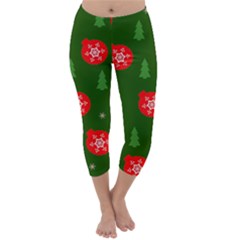 Christmas 001 Capri Winter Leggings  by MooMoosMumma