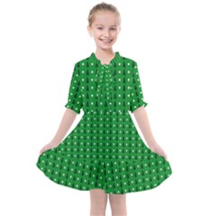 Green Christmas Tree Pattern Background Kids  All Frills Chiffon Dress by Amaryn4rt