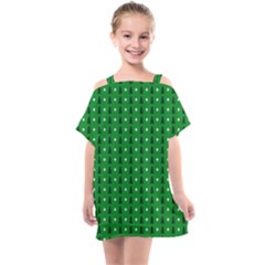 Green Christmas Tree Pattern Background Kids  One Piece Chiffon Dress by Amaryn4rt