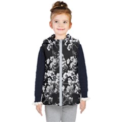 Fleurs De Cerisier Noir & Blanc Kids  Hooded Puffer Vest by kcreatif