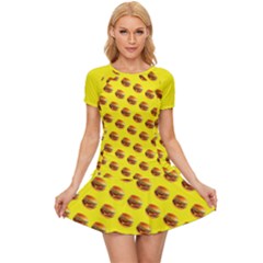 Vector Burgers, Fast Food Sandwitch Pattern At Yellow Women s Sports Wear Set by Casemiro