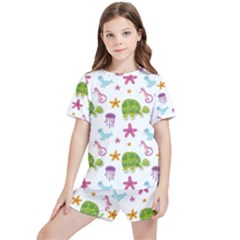 Turtle Animal Sea Life Kids  Tee And Sports Shorts Set by danenraven