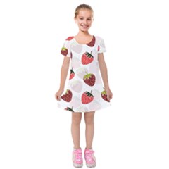 Strawberry Pattern Background Kids  Short Sleeve Velvet Dress by Wegoenart