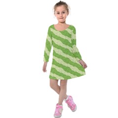 Textured Green Circles Pattern Kids  Long Sleeve Velvet Dress by FunDressesShop