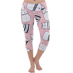 Cute Cats Cartoon Seamless-pattern Capri Yoga Leggings by Vaneshart