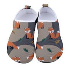 Fox Pattern Women s Sock-style Water Shoes by Pakjumat