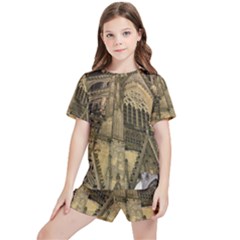 Cologne-church-evening-showplace Kids  T-shirt And Sports Shorts Set by Amaryn4rt