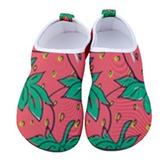 Texture Sweet Strawberry Dessert Food Summer Pattern Women s Sock-style Water Shoes by Sarkoni