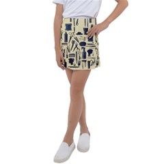 Elegant Hairdresser Pattern Cream Kids  Tennis Skirt by TetiBright