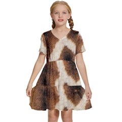 Giraffe Skin Texture Kids  Short Sleeve Tiered Mini Dress by kyorashop23