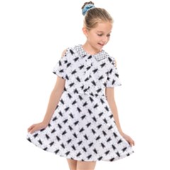 Fly Phot Motif Seamless Black And White Pattern Kids  Short Sleeve Shirt Dress by dflcprintsclothing