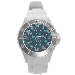 Bons-foot-prints-pattern-background Round Plastic Sport Watch (l)