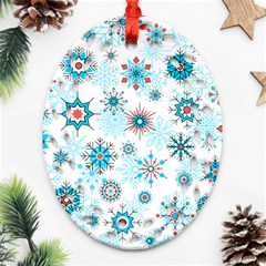 Beautifule Snowflake Decorative Pattern Seamless Oval Filigree Ornament (two Sides)