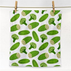 Vegetable Pattern With Composition Broccoli Face Towel by pakminggu