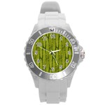 Fern Texture Nature Leaves Round Plastic Sport Watch (L) Front