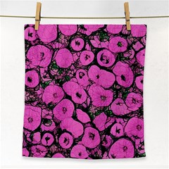 Mid Century Retro Floral 1970s 1960s Pattern 100 Face Towel by violetheavensky